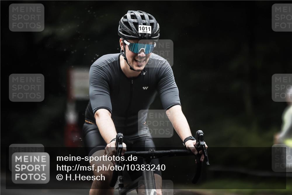 13.09.2026 - Stadtparktriathlon H.Heesch http://msf.ph/oto/10383240 13.09.2026 12:31:29 Radfahren 1011, 1049, 1082 meine-sportfotos.de