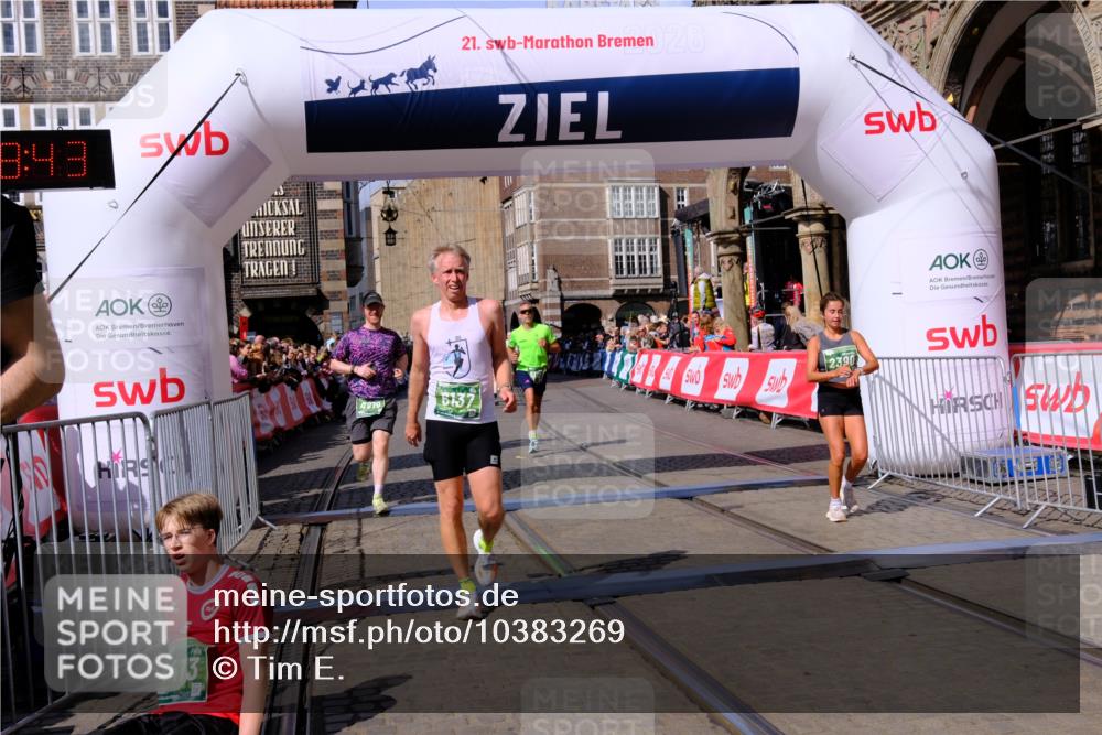 13.09.2026 - 21. swb-Marathon Bremen Tim E. http://msf.ph/oto/10383269 13.09.2026 13:19:32 Ziel 189, 666, 1599, 2007, 2390, 2423, 2535, 3182, 3508, 4319, 4819, 4857, 5172, 5371, 6008, 6137, 6633, 7686, 7754, 9552, 9638, 9805 meine-sportfotos.de