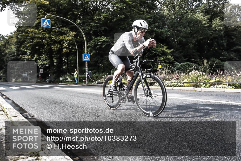 13.09.2026 - Stadtparktriathlon H.Heesch http://msf.ph/oto/10383273 13.09.2026 11:15:49 Radfahren 640, 698 meine-sportfotos.de