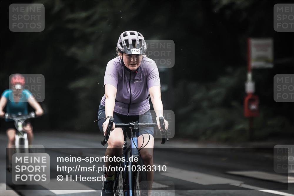 13.09.2026 - Stadtparktriathlon H.Heesch http://msf.ph/oto/10383310 13.09.2026 12:31:41 Radfahren 969, 1044, 1084, 1111, 1135, 1160 meine-sportfotos.de