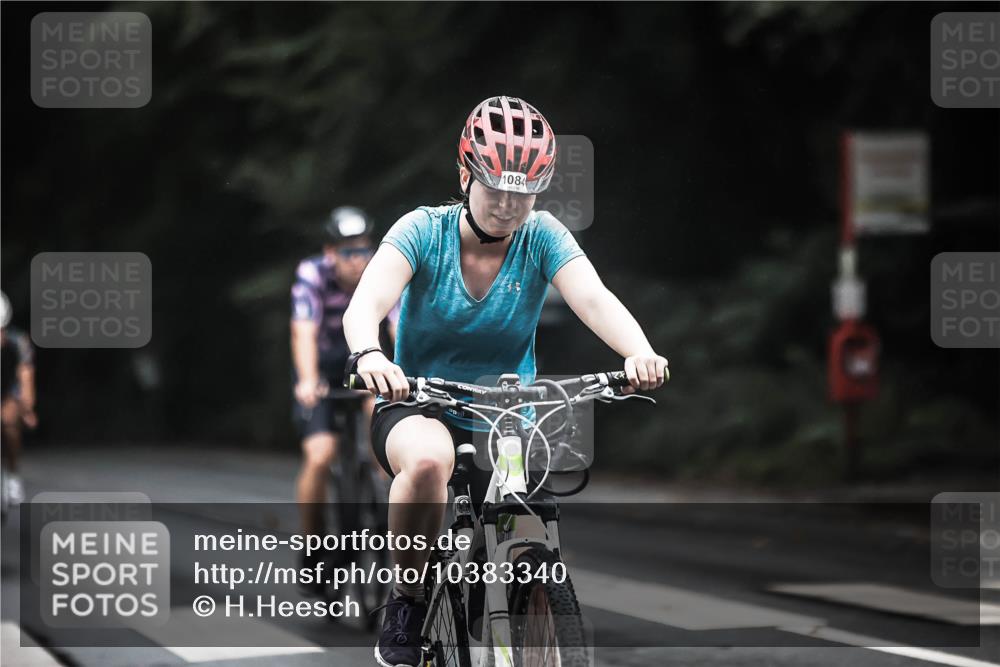 13.09.2026 - Stadtparktriathlon H.Heesch http://msf.ph/oto/10383340 13.09.2026 12:31:44 Radfahren 969, 977, 1044, 1084, 1111, 1135, 1160 meine-sportfotos.de