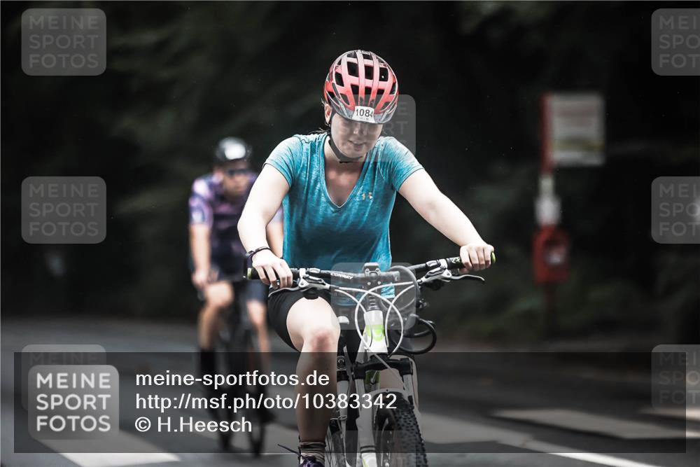 13.09.2026 - Stadtparktriathlon H.Heesch http://msf.ph/oto/10383342 13.09.2026 12:31:44 Radfahren 969, 977, 1044, 1084, 1111, 1135, 1160 meine-sportfotos.de