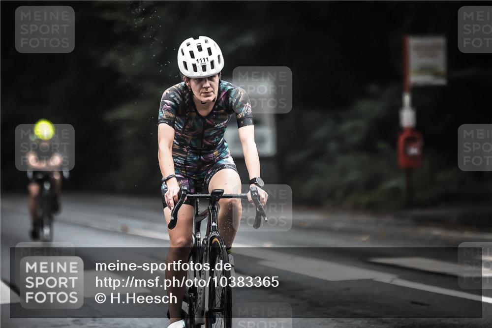 13.09.2026 - Stadtparktriathlon H.Heesch http://msf.ph/oto/10383365 13.09.2026 12:31:46 Radfahren 932, 969, 977, 1044, 1084, 1111, 1160 meine-sportfotos.de