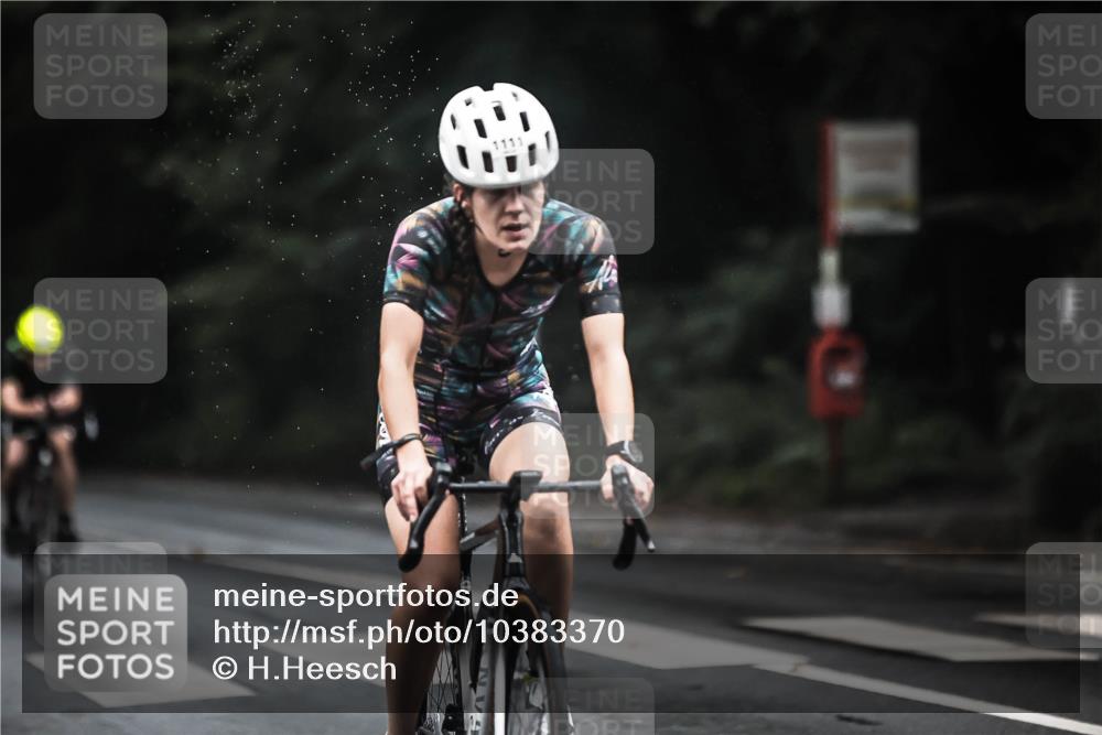 13.09.2026 - Stadtparktriathlon H.Heesch http://msf.ph/oto/10383370 13.09.2026 12:31:46 Radfahren 932, 969, 977, 1044, 1084, 1111, 1160 meine-sportfotos.de