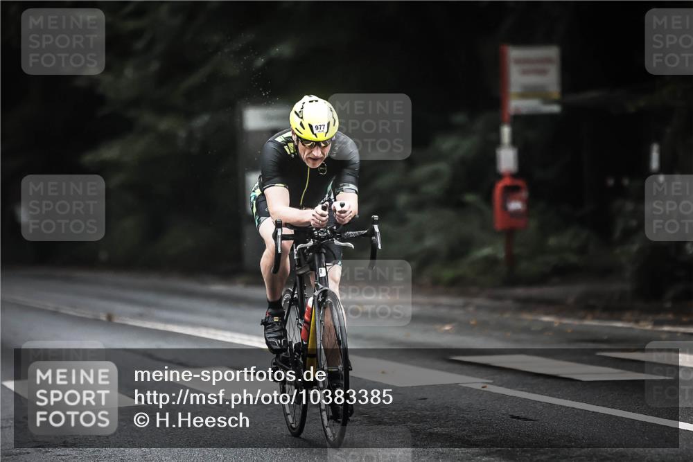 13.09.2026 - Stadtparktriathlon H.Heesch http://msf.ph/oto/10383385 13.09.2026 12:31:48 Radfahren 932, 977, 1044, 1084, 1111 meine-sportfotos.de