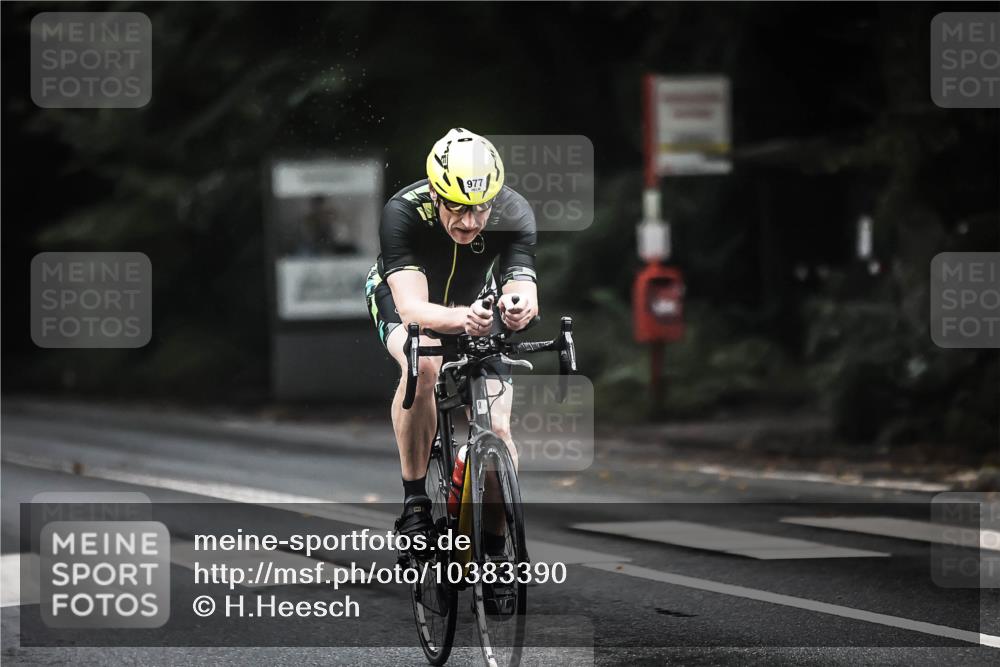 13.09.2026 - Stadtparktriathlon H.Heesch http://msf.ph/oto/10383390 13.09.2026 12:31:48 Radfahren 932, 977, 1044, 1084, 1111 meine-sportfotos.de