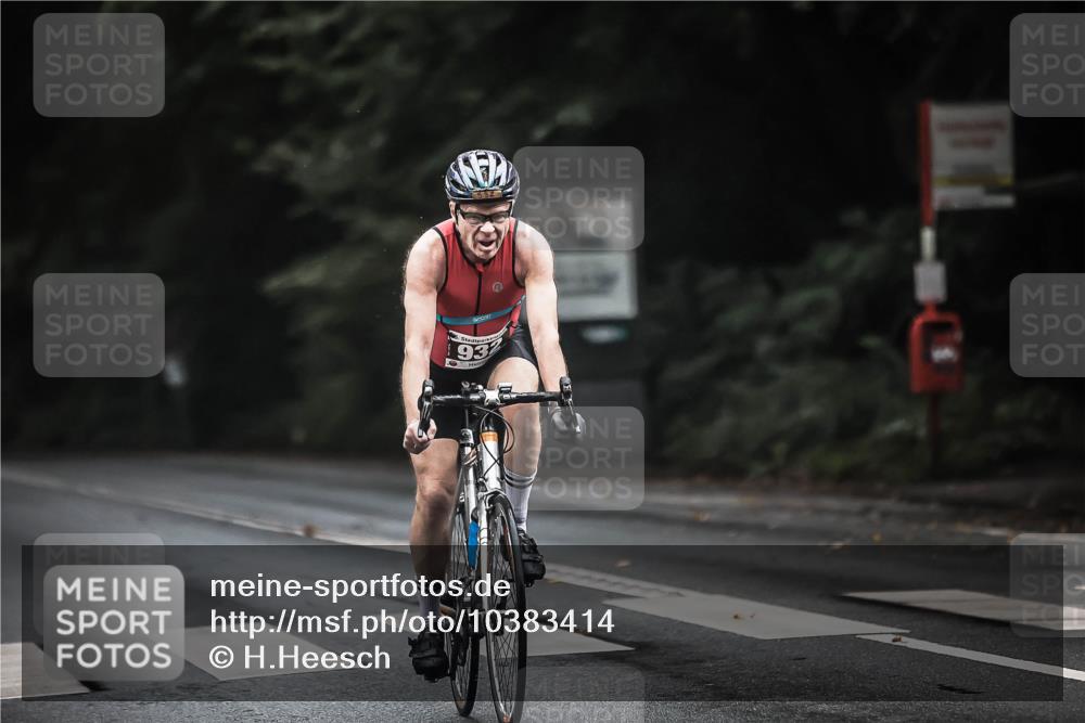 13.09.2026 - Stadtparktriathlon H.Heesch http://msf.ph/oto/10383414 13.09.2026 12:31:50 Radfahren 932, 977, 1044, 1084, 1111 meine-sportfotos.de
