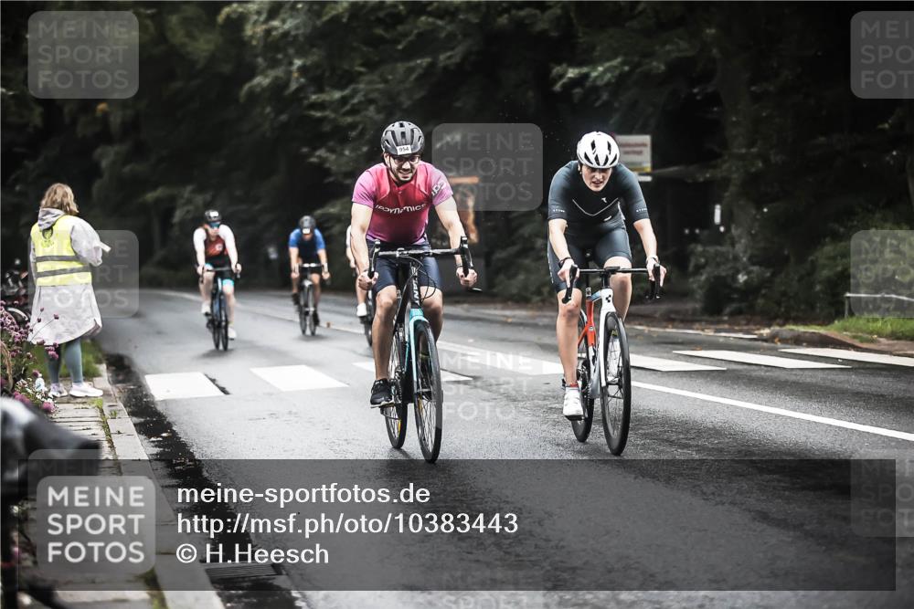 13.09.2026 - Stadtparktriathlon H.Heesch http://msf.ph/oto/10383443 13.09.2026 12:31:58 Radfahren 954, 1039, 1114, 1143, 1174 meine-sportfotos.de
