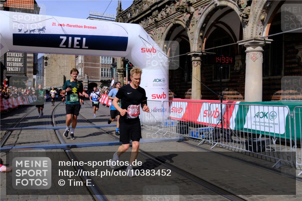 13.09.2026 - 21. swb-Marathon Bremen Tim E. http://msf.ph/oto/10383452 13.09.2026 13:19:56 Ziel 161, 461, 926, 1010, 1232, 1281, 1468, 1535, 1642, 2870, 2906, 3966, 4455, 4479, 4480, 4977, 4978, 7037, 7140, 7268, 7655, 7945, 8153, 8185, 9359, 9984, 13163 meine-sportfotos.de