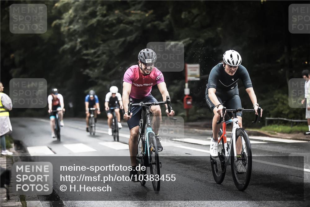 13.09.2026 - Stadtparktriathlon H.Heesch http://msf.ph/oto/10383455 13.09.2026 12:31:59 Radfahren 954, 1039, 1114, 1143, 1174 meine-sportfotos.de