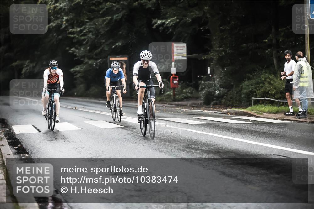 13.09.2026 - Stadtparktriathlon H.Heesch http://msf.ph/oto/10383474 13.09.2026 12:32:00 Radfahren 954, 1039, 1114, 1143, 1174 meine-sportfotos.de