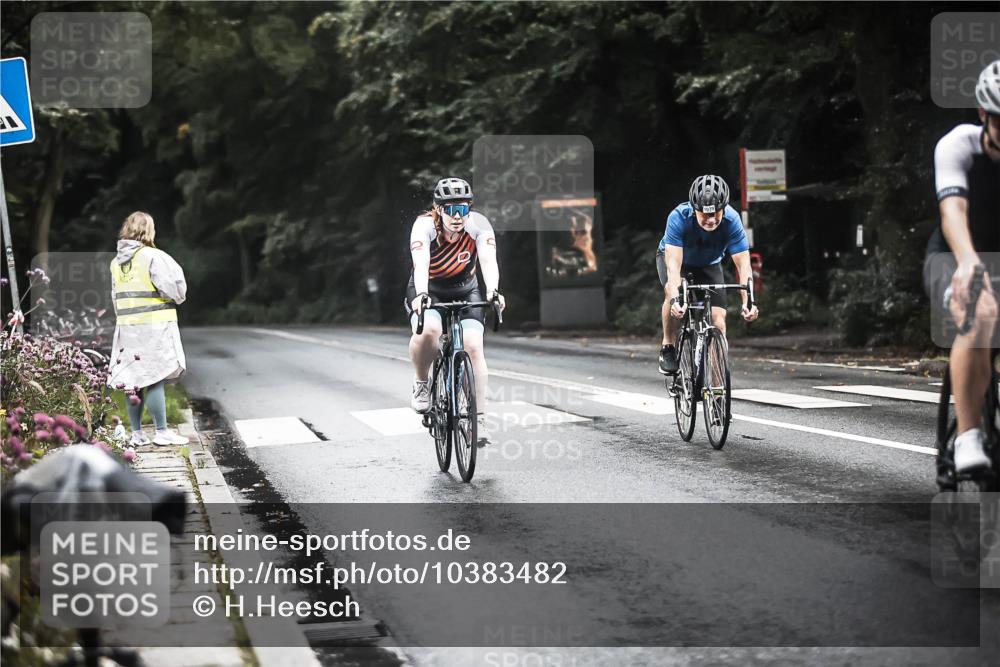 13.09.2026 - Stadtparktriathlon H.Heesch http://msf.ph/oto/10383482 13.09.2026 12:32:00 Radfahren 954, 1039, 1114, 1143, 1174 meine-sportfotos.de