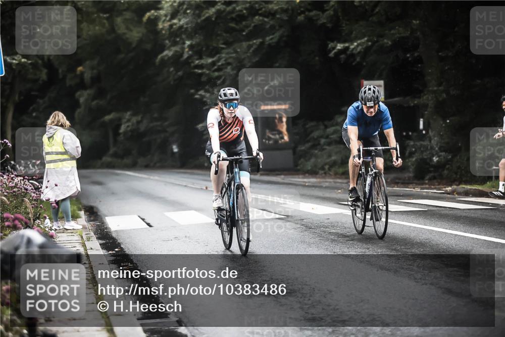 13.09.2026 - Stadtparktriathlon H.Heesch http://msf.ph/oto/10383486 13.09.2026 12:32:01 Radfahren 954, 1039, 1114, 1143, 1174 meine-sportfotos.de