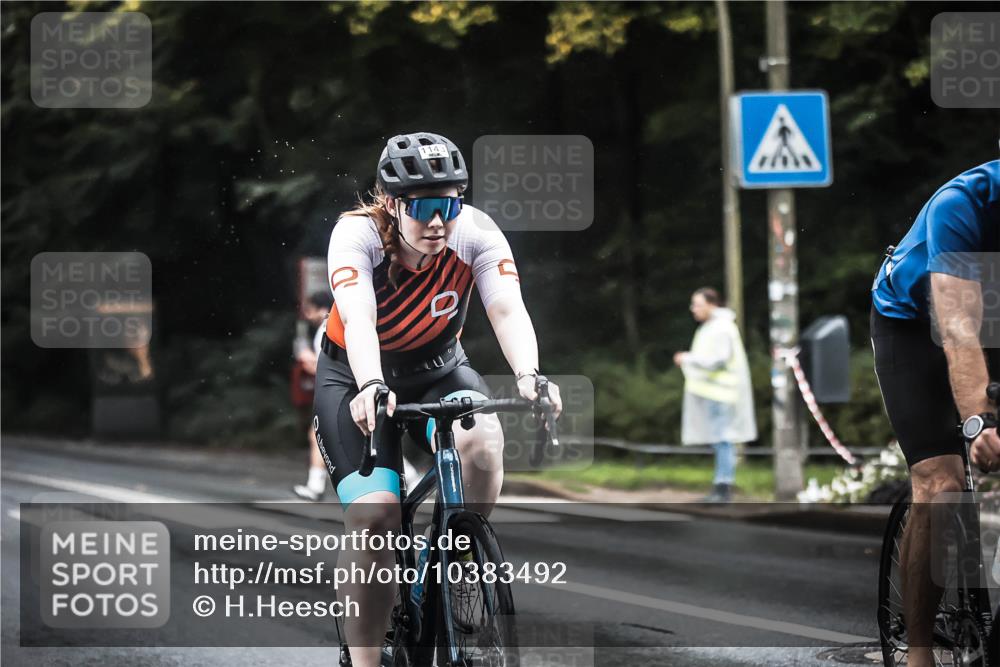 13.09.2026 - Stadtparktriathlon H.Heesch http://msf.ph/oto/10383492 13.09.2026 12:32:02 Radfahren 954, 1039, 1114, 1143, 1174 meine-sportfotos.de