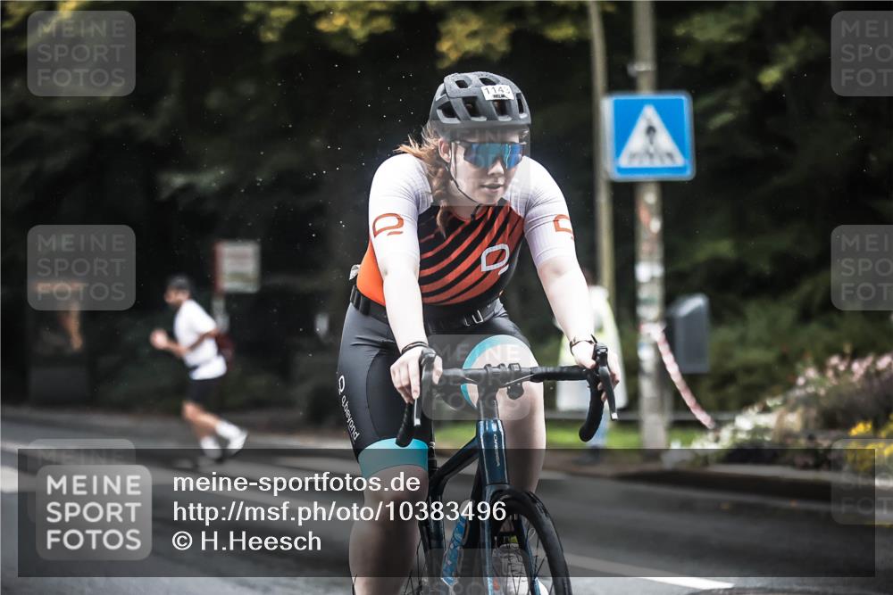 13.09.2026 - Stadtparktriathlon H.Heesch http://msf.ph/oto/10383496 13.09.2026 12:32:02 Radfahren 954, 1039, 1114, 1143, 1174 meine-sportfotos.de