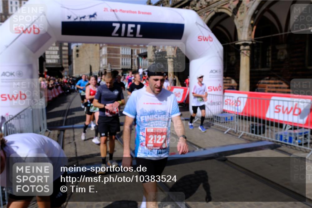 13.09.2026 - 21. swb-Marathon Bremen Tim E. http://msf.ph/oto/10383524 13.09.2026 13:21:06 Ziel 541, 769, 876, 1056, 1881, 2425, 2640, 3356, 3866, 4126, 4174, 4316, 4465, 4482, 4612, 5161, 5213, 5855, 5954, 6177, 6401, 6680, 7517, 7902, 8005, 8141, 8804, 9691, 13126 meine-sportfotos.de