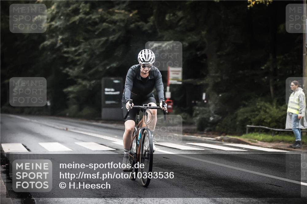 13.09.2026 - Stadtparktriathlon H.Heesch http://msf.ph/oto/10383536 13.09.2026 12:32:24 Radfahren 1094 meine-sportfotos.de