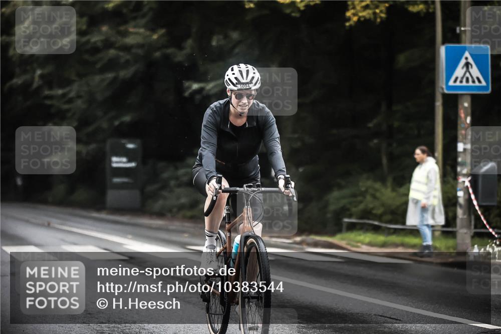 13.09.2026 - Stadtparktriathlon H.Heesch http://msf.ph/oto/10383544 13.09.2026 12:32:24 Radfahren 1094 meine-sportfotos.de