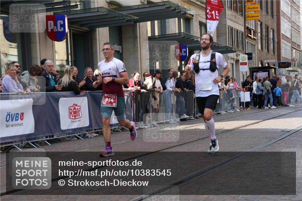 13.09.2026 - 21. swb-Marathon Bremen Strokosch-Dieckow http://msf.ph/oto/10383545 13.09.2026 12:49:08 Ziel 968, 1483, 934, 1428, 1917 meine-sportfotos.de