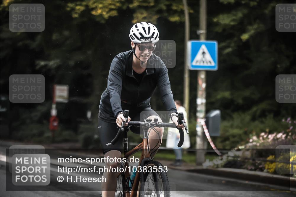 13.09.2026 - Stadtparktriathlon H.Heesch http://msf.ph/oto/10383553 13.09.2026 12:32:24 Radfahren 1094 meine-sportfotos.de