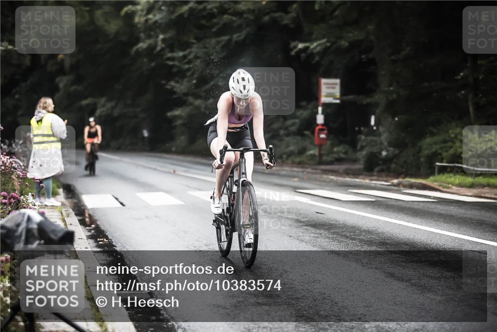 13.09.2026 - Stadtparktriathlon H.Heesch http://msf.ph/oto/10383574 13.09.2026 12:32:39 Radfahren 1016, 1107, 1166 meine-sportfotos.de
