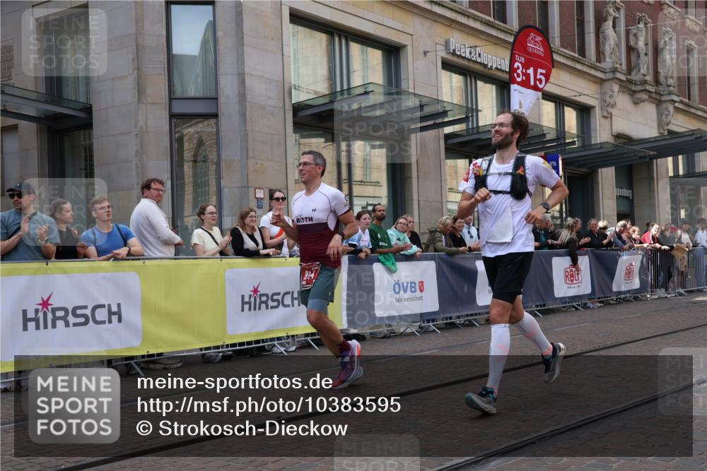 13.09.2026 - 21. swb-Marathon Bremen Strokosch-Dieckow http://msf.ph/oto/10383595 13.09.2026 12:49:09 Ziel 968, 1483, 934, 1428, 1917 meine-sportfotos.de