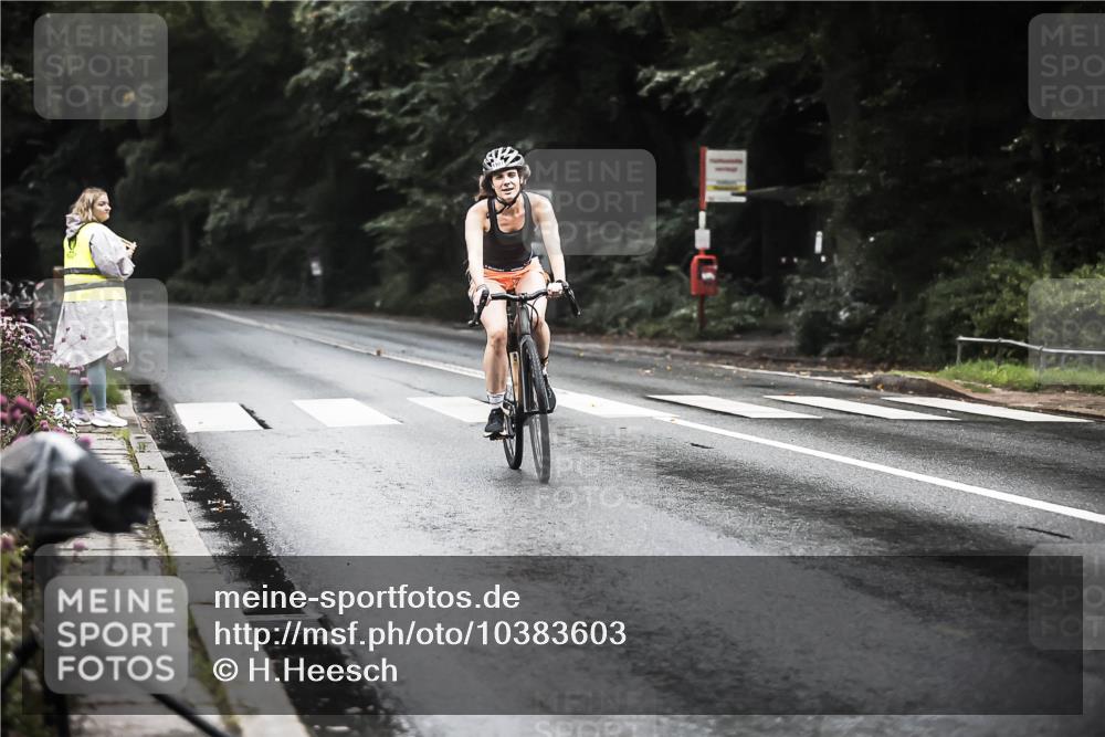 13.09.2026 - Stadtparktriathlon H.Heesch http://msf.ph/oto/10383603 13.09.2026 12:32:43 Radfahren 1016, 1107, 1166 meine-sportfotos.de