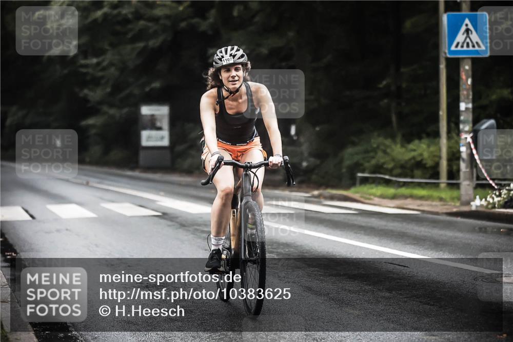 13.09.2026 - Stadtparktriathlon H.Heesch http://msf.ph/oto/10383625 13.09.2026 12:32:43 Radfahren 1016, 1107, 1166 meine-sportfotos.de