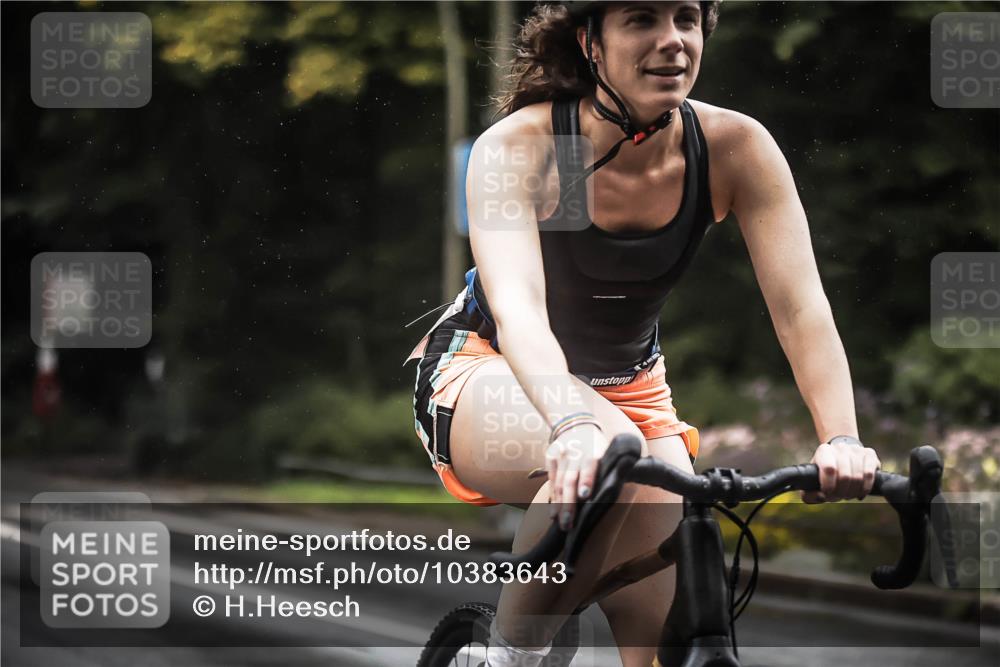 13.09.2026 - Stadtparktriathlon H.Heesch http://msf.ph/oto/10383643 13.09.2026 12:32:44 Radfahren 1016, 1107, 1166 meine-sportfotos.de
