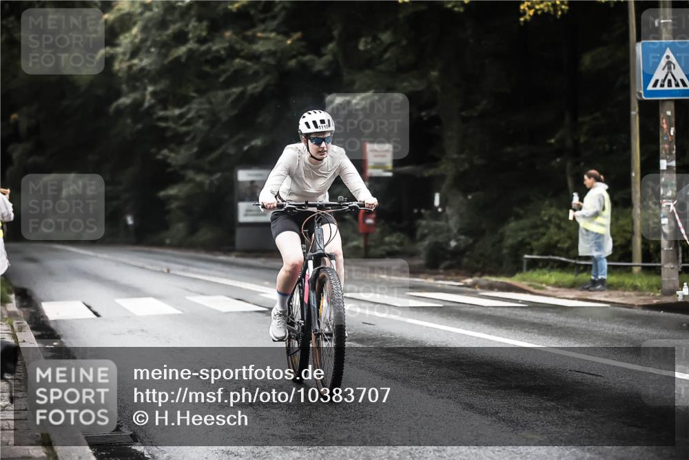 13.09.2026 - Stadtparktriathlon H.Heesch http://msf.ph/oto/10383707 13.09.2026 12:33:12 Radfahren 995, 1079, 1119, 1188 meine-sportfotos.de
