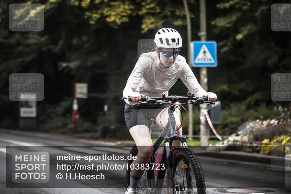 13.09.2026 - Stadtparktriathlon H.Heesch http://msf.ph/oto/10383723 13.09.2026 12:33:13 Radfahren 995, 1079, 1119, 1188 meine-sportfotos.de