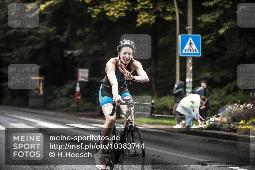 13.09.2026 - Stadtparktriathlon H.Heesch http://msf.ph/oto/10383744 13.09.2026 12:33:24 Radfahren 1025, 1058, 1085, 1168 meine-sportfotos.de