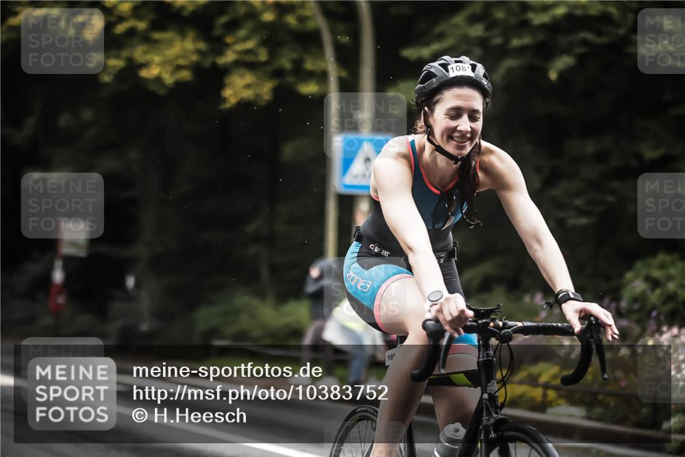 13.09.2026 - Stadtparktriathlon H.Heesch http://msf.ph/oto/10383752 13.09.2026 12:33:24 Radfahren 1025, 1058, 1085, 1168 meine-sportfotos.de