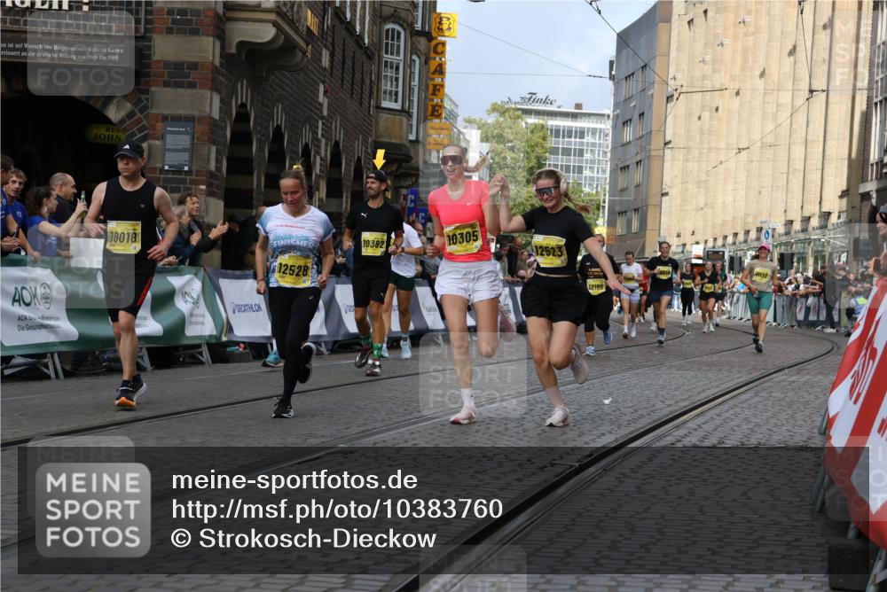 13.09.2026 - 21. swb-Marathon Bremen Strokosch-Dieckow http://msf.ph/oto/10383760 13.09.2026 11:06:00 Ziel 10168, 10238, 10259, 10260, 10305, 10457, 10864, 11024, 11314, 11387, 11520, 11521, 11724, 11791, 11892, 11947, 12156, 12273, 12330, 12362, 12378, 12501, 12523, 12773, 10204, 10375, 10662, 11029, 11156, 11460, 11674, 11690, 11775, 11786, 12486 meine-sportfotos.de