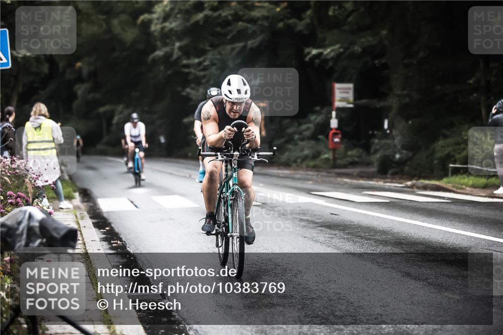 13.09.2026 - Stadtparktriathlon H.Heesch http://msf.ph/oto/10383769 13.09.2026 12:33:27 Radfahren 981, 1025, 1058, 1085, 1168 meine-sportfotos.de