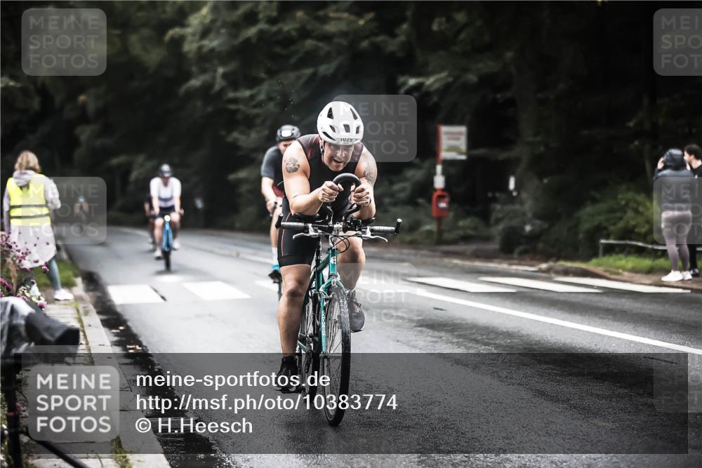 13.09.2026 - Stadtparktriathlon H.Heesch http://msf.ph/oto/10383774 13.09.2026 12:33:27 Radfahren 981, 1025, 1058, 1085, 1168 meine-sportfotos.de