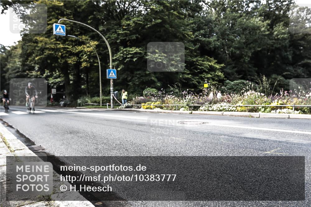 13.09.2026 - Stadtparktriathlon H.Heesch http://msf.ph/oto/10383777 13.09.2026 11:16:30 Radfahren 481, 482, 790 meine-sportfotos.de