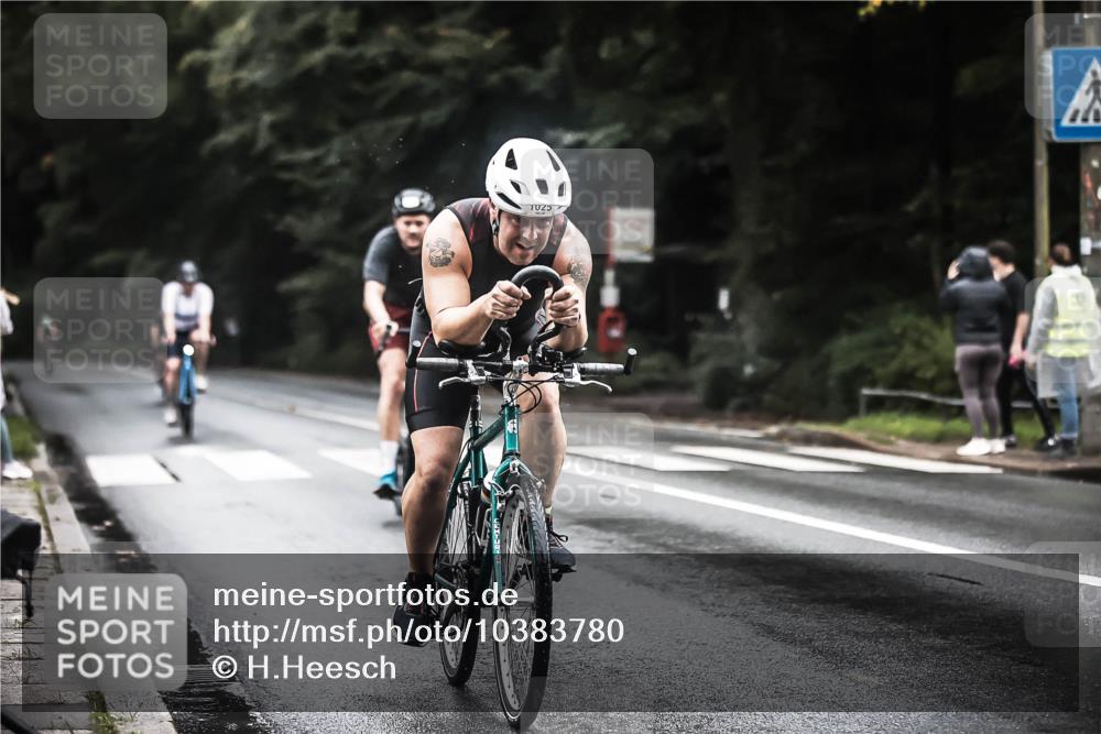 13.09.2026 - Stadtparktriathlon H.Heesch http://msf.ph/oto/10383780 13.09.2026 12:33:27 Radfahren 981, 1025, 1058, 1085, 1168 meine-sportfotos.de