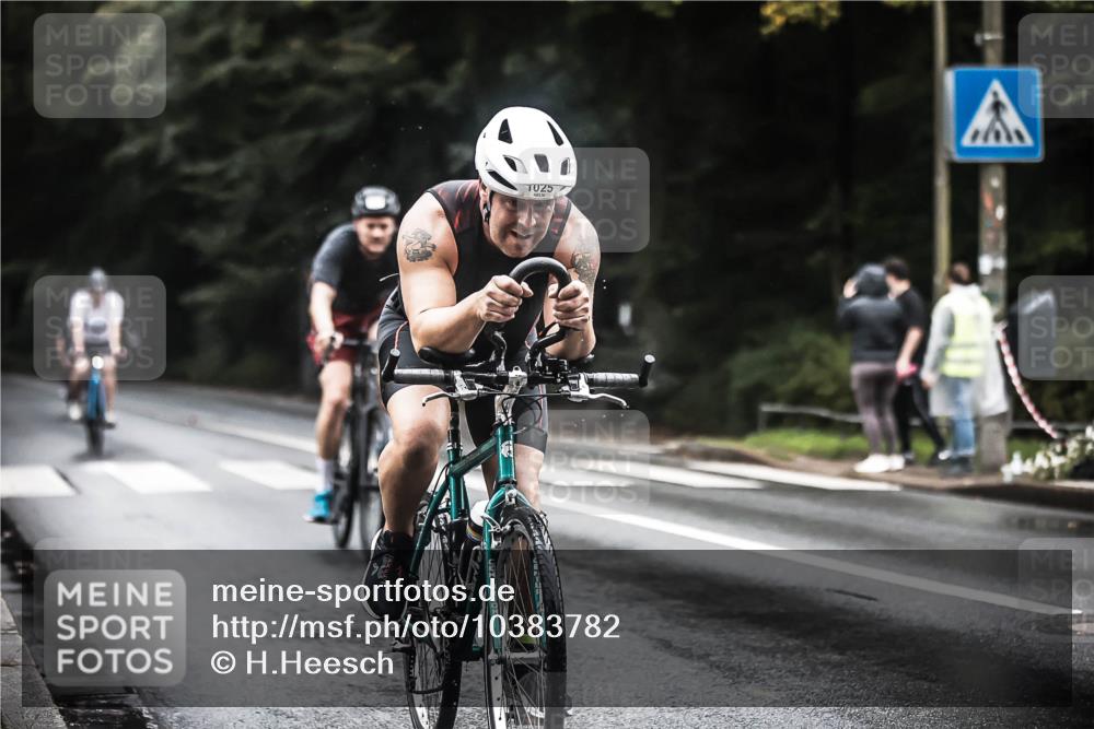 13.09.2026 - Stadtparktriathlon H.Heesch http://msf.ph/oto/10383782 13.09.2026 12:33:27 Radfahren 981, 1025, 1058, 1085, 1168 meine-sportfotos.de
