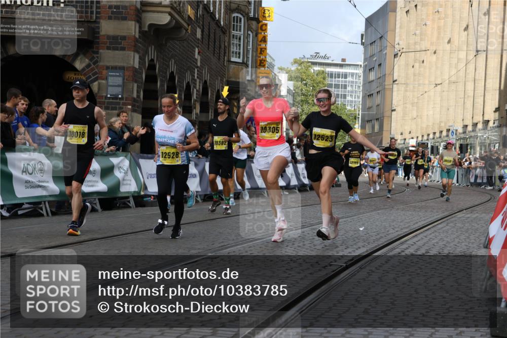 13.09.2026 - 21. swb-Marathon Bremen Strokosch-Dieckow http://msf.ph/oto/10383785 13.09.2026 11:06:00 Ziel 10168, 10238, 10259, 10260, 10305, 10457, 10864, 11024, 11314, 11387, 11520, 11521, 11724, 11791, 11892, 11947, 12156, 12273, 12330, 12362, 12378, 12501, 12523, 12773, 10204, 10375, 10662, 11029, 11156, 11460, 11674, 11690, 11775, 11786, 12486 meine-sportfotos.de