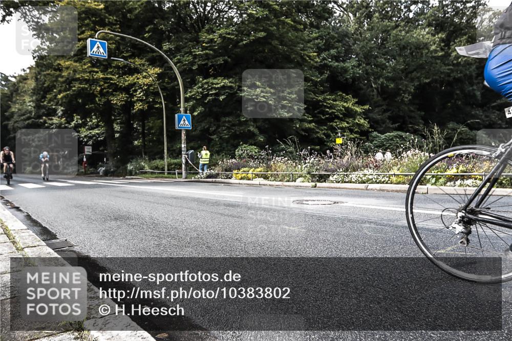 13.09.2026 - Stadtparktriathlon H.Heesch http://msf.ph/oto/10383802 13.09.2026 11:16:33 Radfahren 481, 482, 676, 691, 790 meine-sportfotos.de