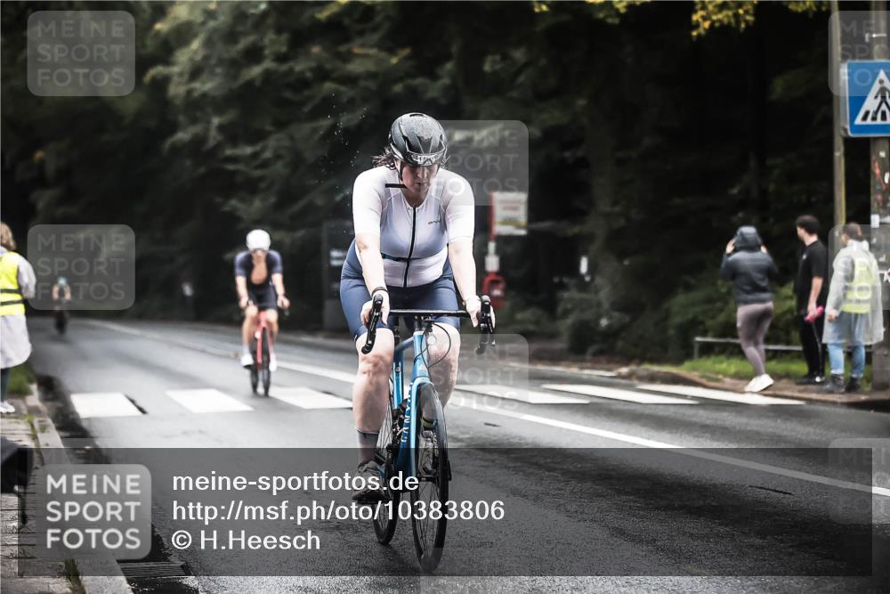 13.09.2026 - Stadtparktriathlon H.Heesch http://msf.ph/oto/10383806 13.09.2026 12:33:30 Radfahren 981, 1025, 1058, 1168 meine-sportfotos.de