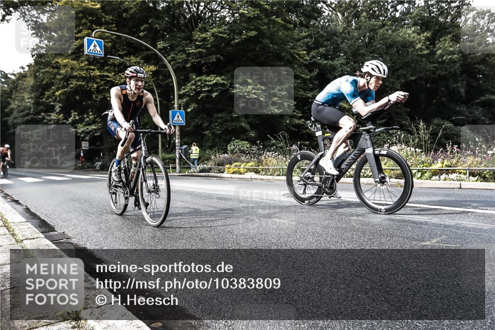 13.09.2026 - Stadtparktriathlon H.Heesch http://msf.ph/oto/10383809 13.09.2026 11:16:35 Radfahren 481, 482, 663, 676, 691 meine-sportfotos.de