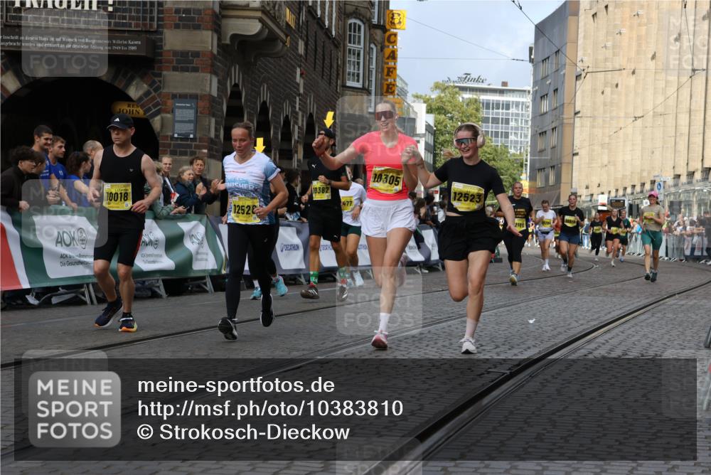 13.09.2026 - 21. swb-Marathon Bremen Strokosch-Dieckow http://msf.ph/oto/10383810 13.09.2026 11:06:00 Ziel 10168, 10238, 10259, 10260, 10305, 10457, 10864, 11024, 11314, 11387, 11520, 11521, 11724, 11791, 11892, 11947, 12156, 12273, 12330, 12362, 12378, 12501, 12523, 12773, 10204, 10375, 10662, 11029, 11156, 11460, 11674, 11690, 11775, 11786, 12486 meine-sportfotos.de