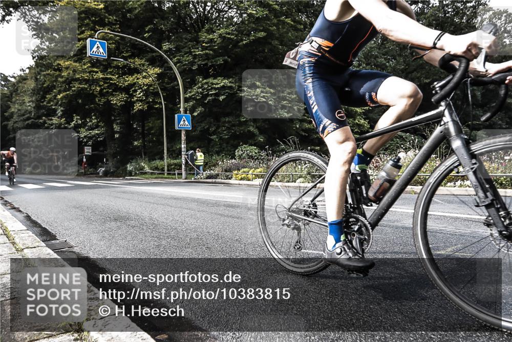 13.09.2026 - Stadtparktriathlon H.Heesch http://msf.ph/oto/10383815 13.09.2026 11:16:35 Radfahren 481, 482, 663, 676, 691 meine-sportfotos.de