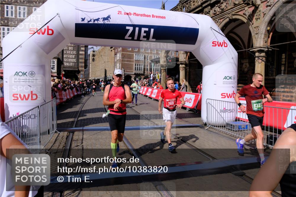 13.09.2026 - 21. swb-Marathon Bremen Tim E. http://msf.ph/oto/10383820 13.09.2026 13:21:33 Ziel 226, 2979, 3450, 3534, 4234, 4362, 4445, 4484, 4519, 4734, 6357, 8323, 8408, 8791, 9267, 9268, 9514, 9900 meine-sportfotos.de
