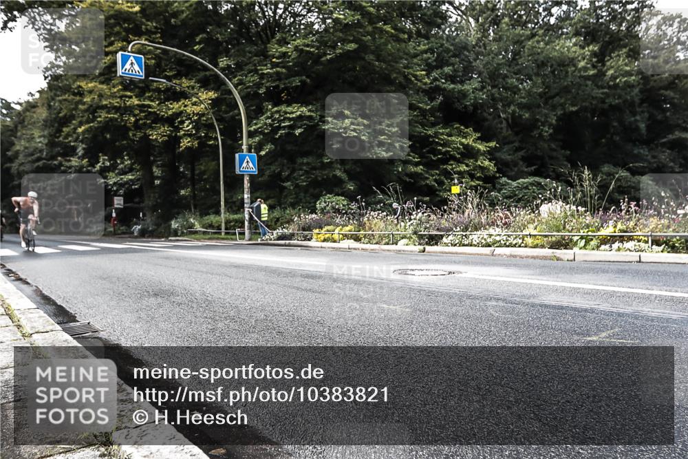 13.09.2026 - Stadtparktriathlon H.Heesch http://msf.ph/oto/10383821 13.09.2026 11:16:36 Radfahren 481, 663, 676, 691 meine-sportfotos.de