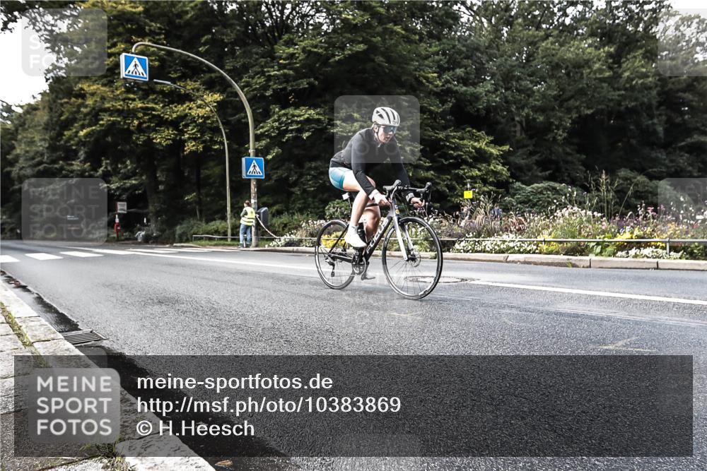 13.09.2026 - Stadtparktriathlon H.Heesch http://msf.ph/oto/10383869 13.09.2026 11:16:58 Radfahren 684, 735 meine-sportfotos.de
