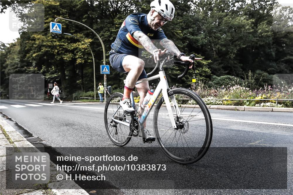 13.09.2026 - Stadtparktriathlon H.Heesch http://msf.ph/oto/10383873 13.09.2026 11:17:04 Radfahren 581 meine-sportfotos.de