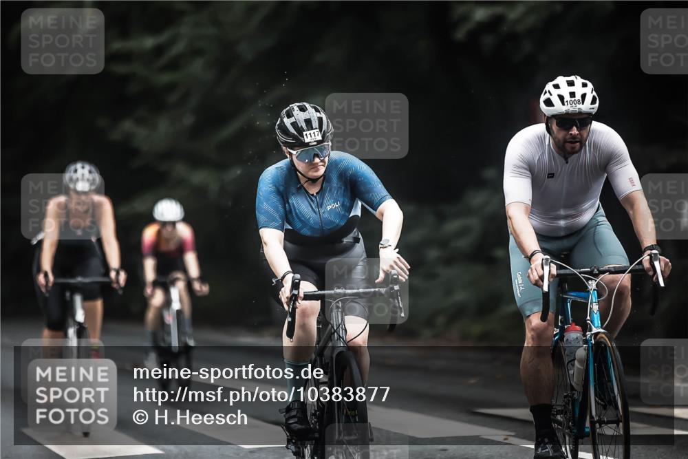 13.09.2026 - Stadtparktriathlon H.Heesch http://msf.ph/oto/10383877 13.09.2026 12:33:46 Radfahren 1008, 1086, 1093, 1099, 1117, 1131 meine-sportfotos.de